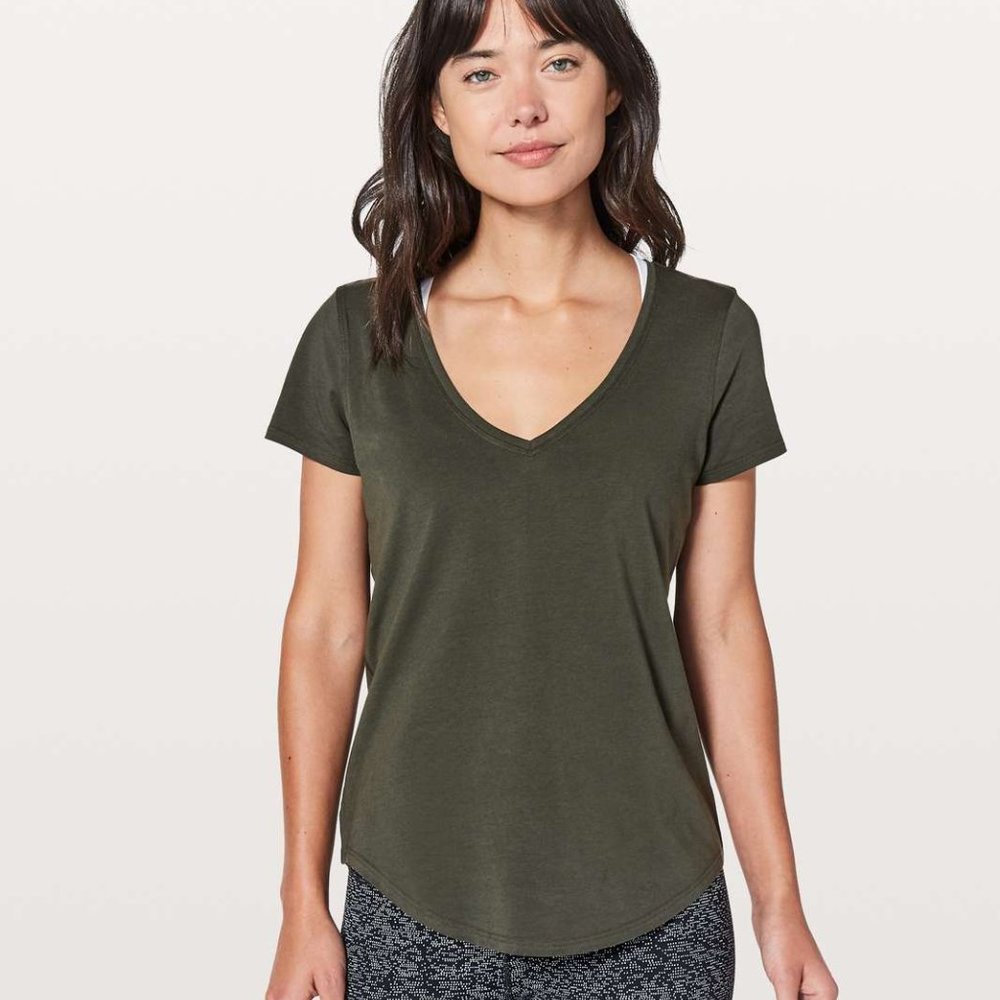 Lululemon Love Tee V